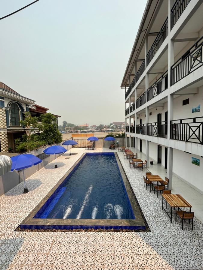 Vang Vieng Backpackers Hostel Kültér fotó