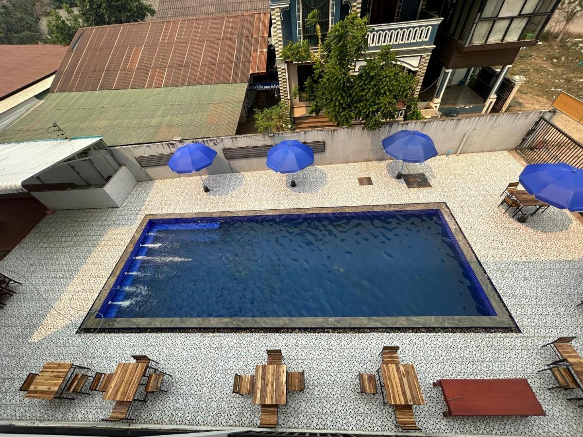 Vang Vieng Backpackers Hostel Kültér fotó